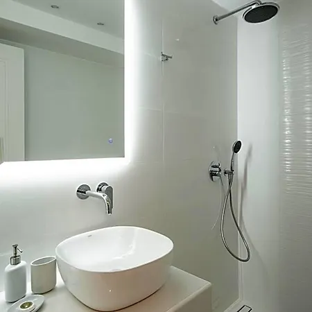 Aeri & 4* Mykonos Town